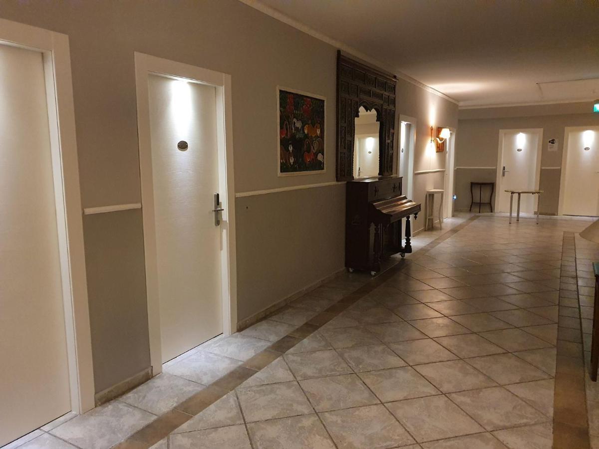 Hotel Caribe كاسالنْووفو دي نابولِ المظهر الخارجي الصورة