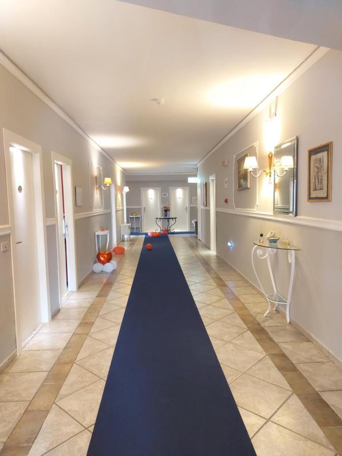 Hotel Caribe كاسالنْووفو دي نابولِ المظهر الخارجي الصورة