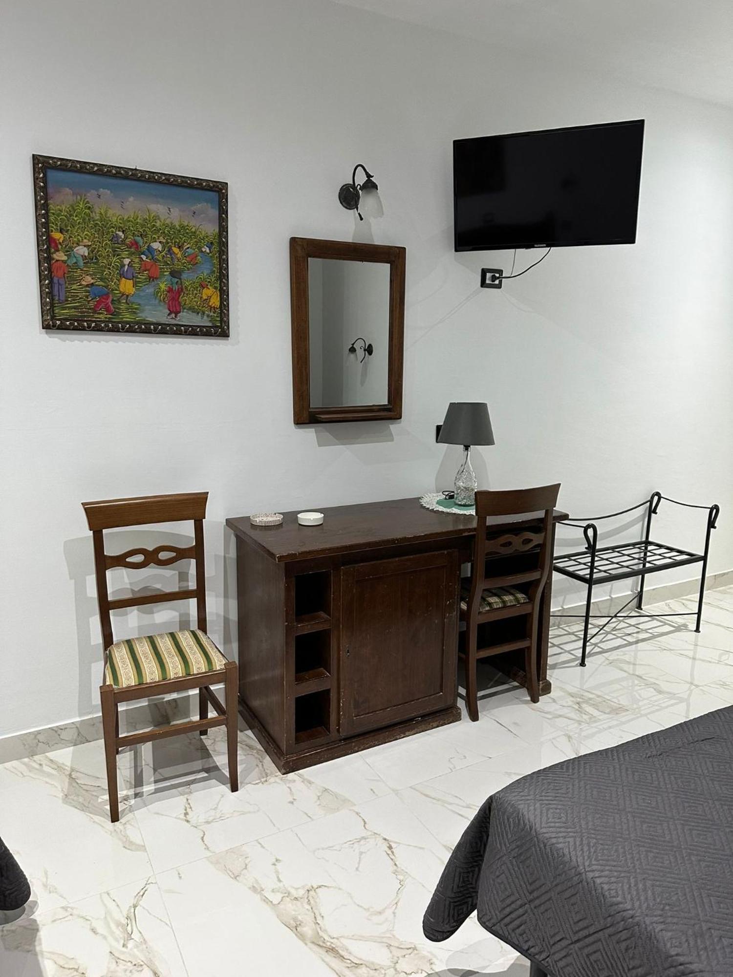 Hotel Caribe كاسالنْووفو دي نابولِ المظهر الخارجي الصورة
